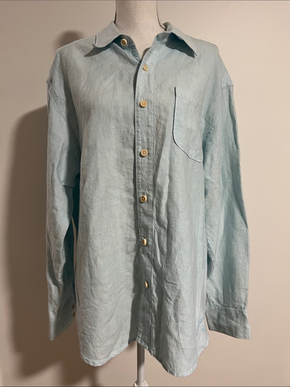 Tommy Bahama Men’s Pale Blue Linen Button-Down Shirt